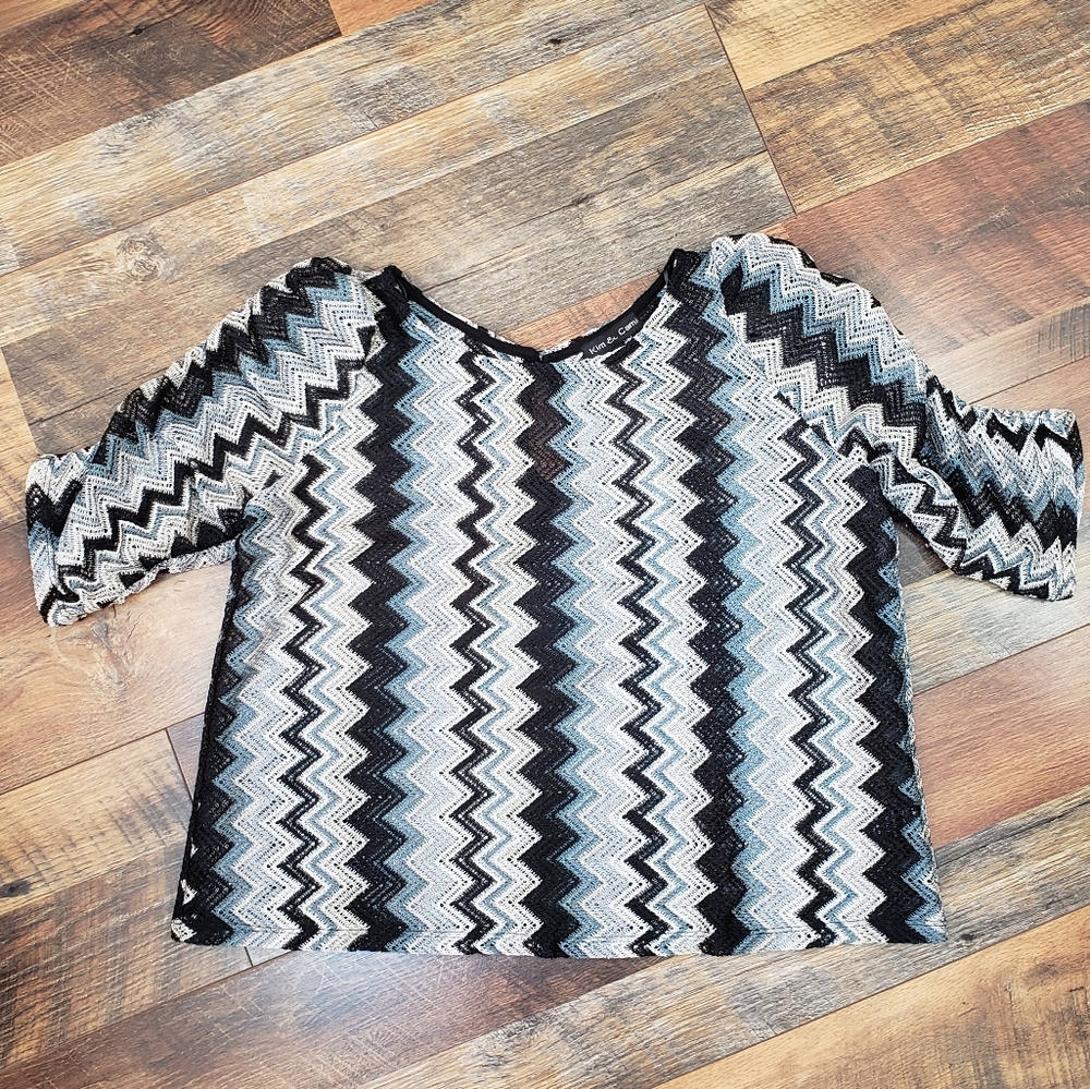 Kim & Cami Blue, Black, and White Chevron Open Knit Top, Size Small